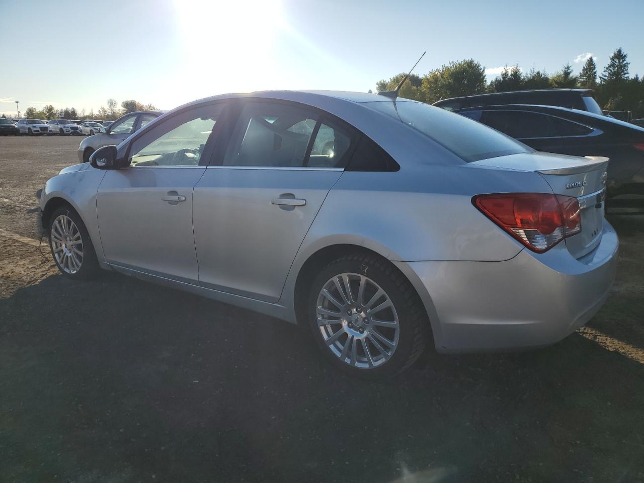 2011 Chevrolet Cruze - Image 2