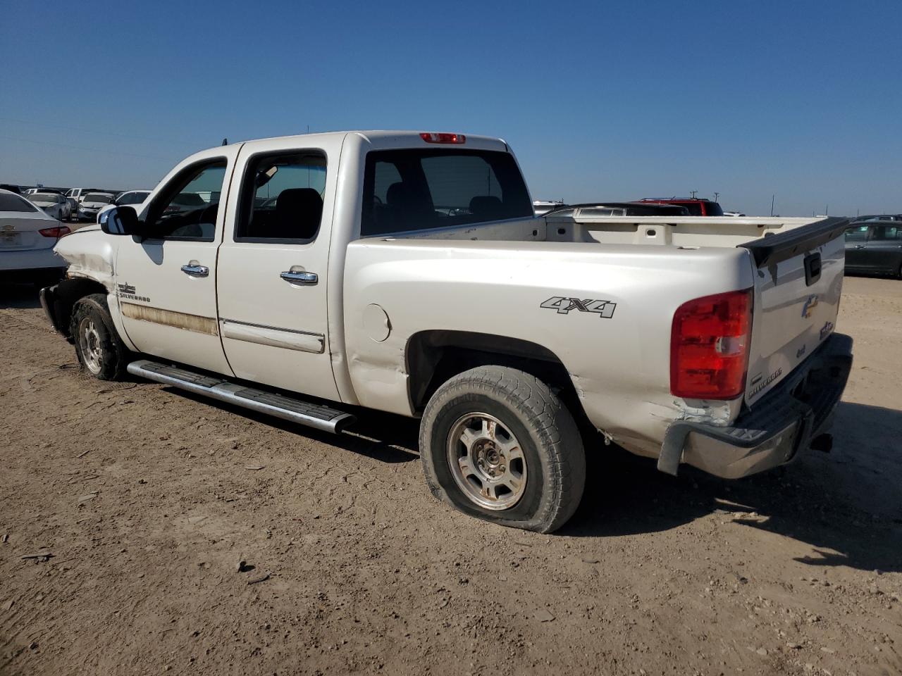 2012 Chevrolet Silverado - Image 2