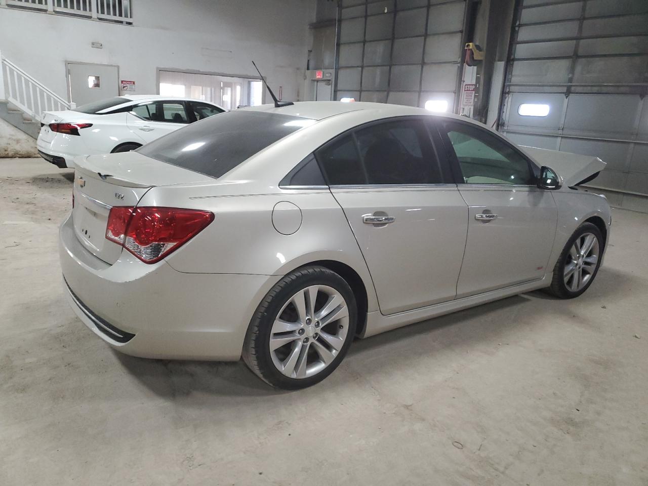 2013 Chevrolet Cruze - Image 3
