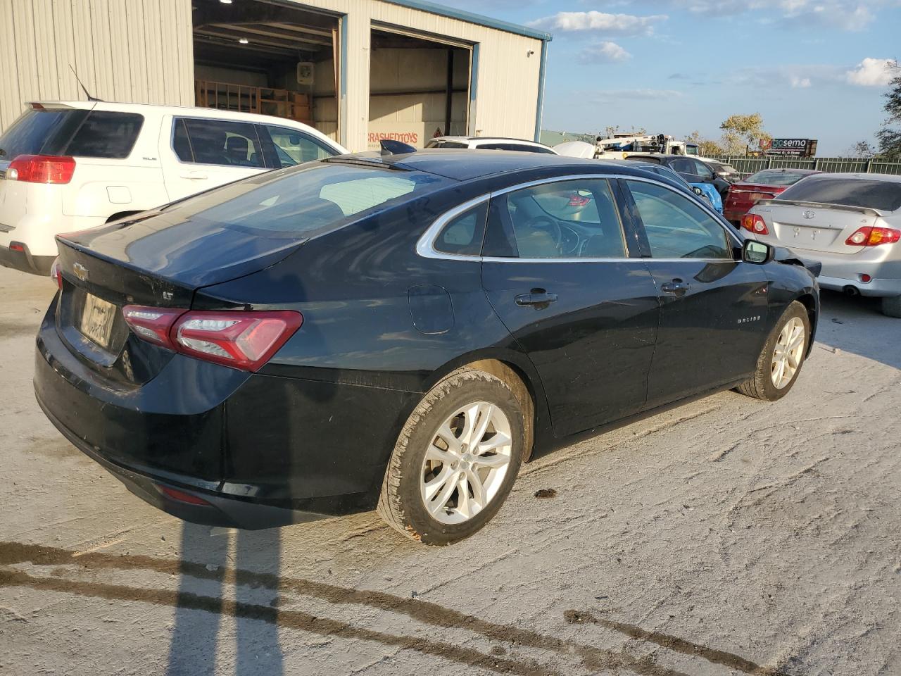 2020 Chevrolet Malibu - Image 3