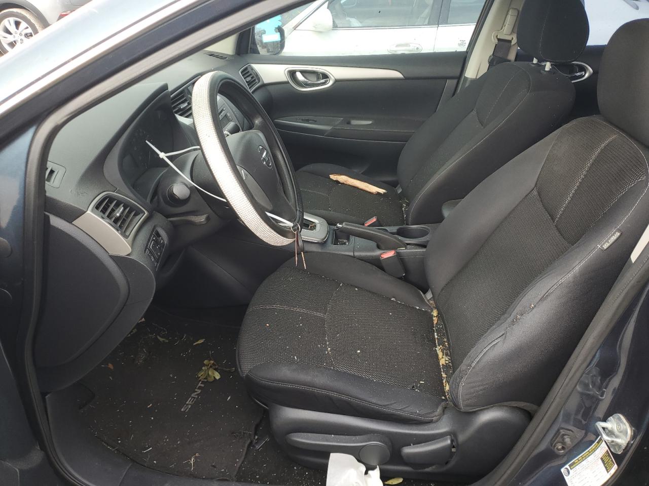 2014 Nissan Sentra - Image 7
