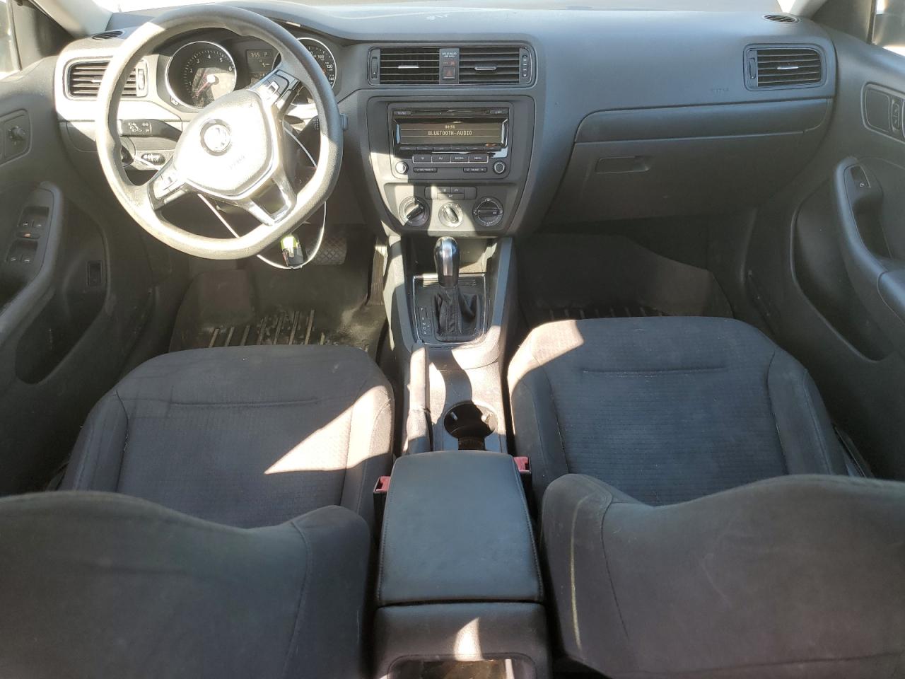 3VW2K7AJXFM343713 2015 Volkswagen Jetta Base