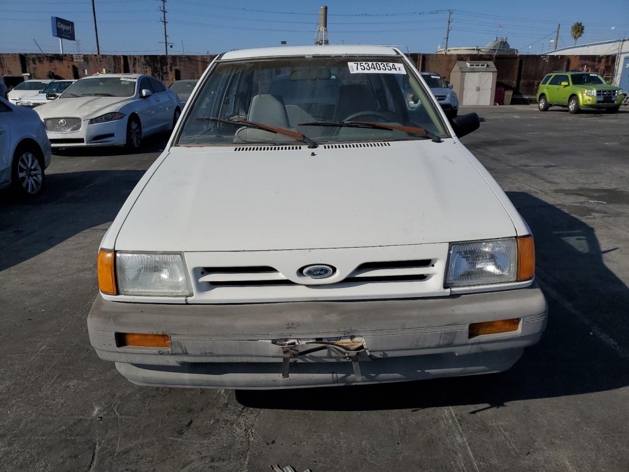 KNJPT06H1L6114638 1990 Ford Festiva L Plus