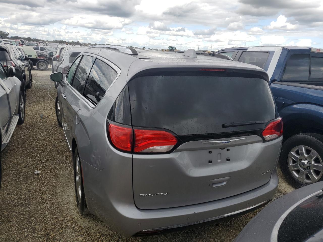 2018 Chrysler Pacifica Limited VIN: 2C4RC1GG3JR320640 Lot: 74530984