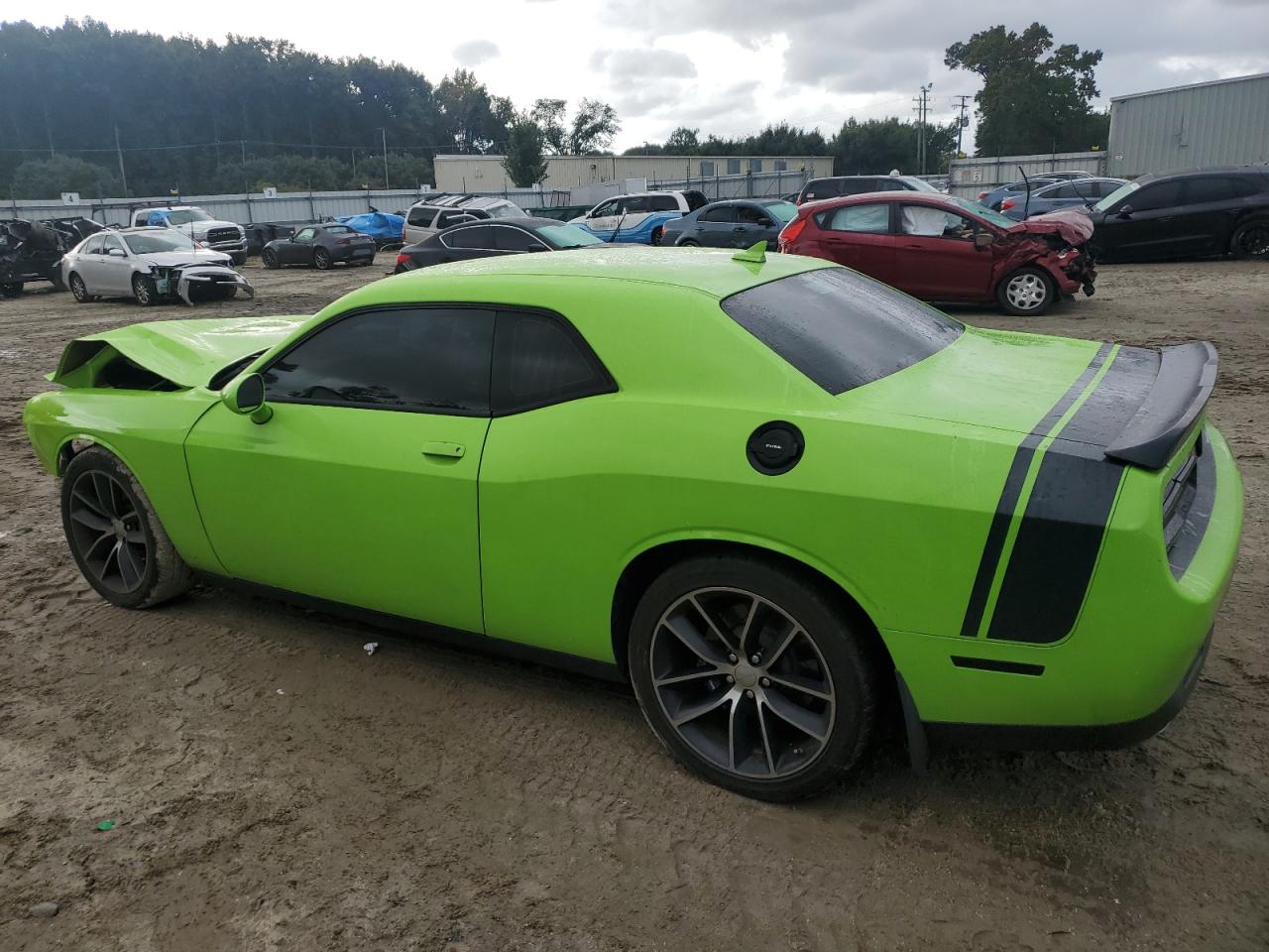 2C3CDZFJ1FH839461 2015 DODGE CHALLENGER - Image 2