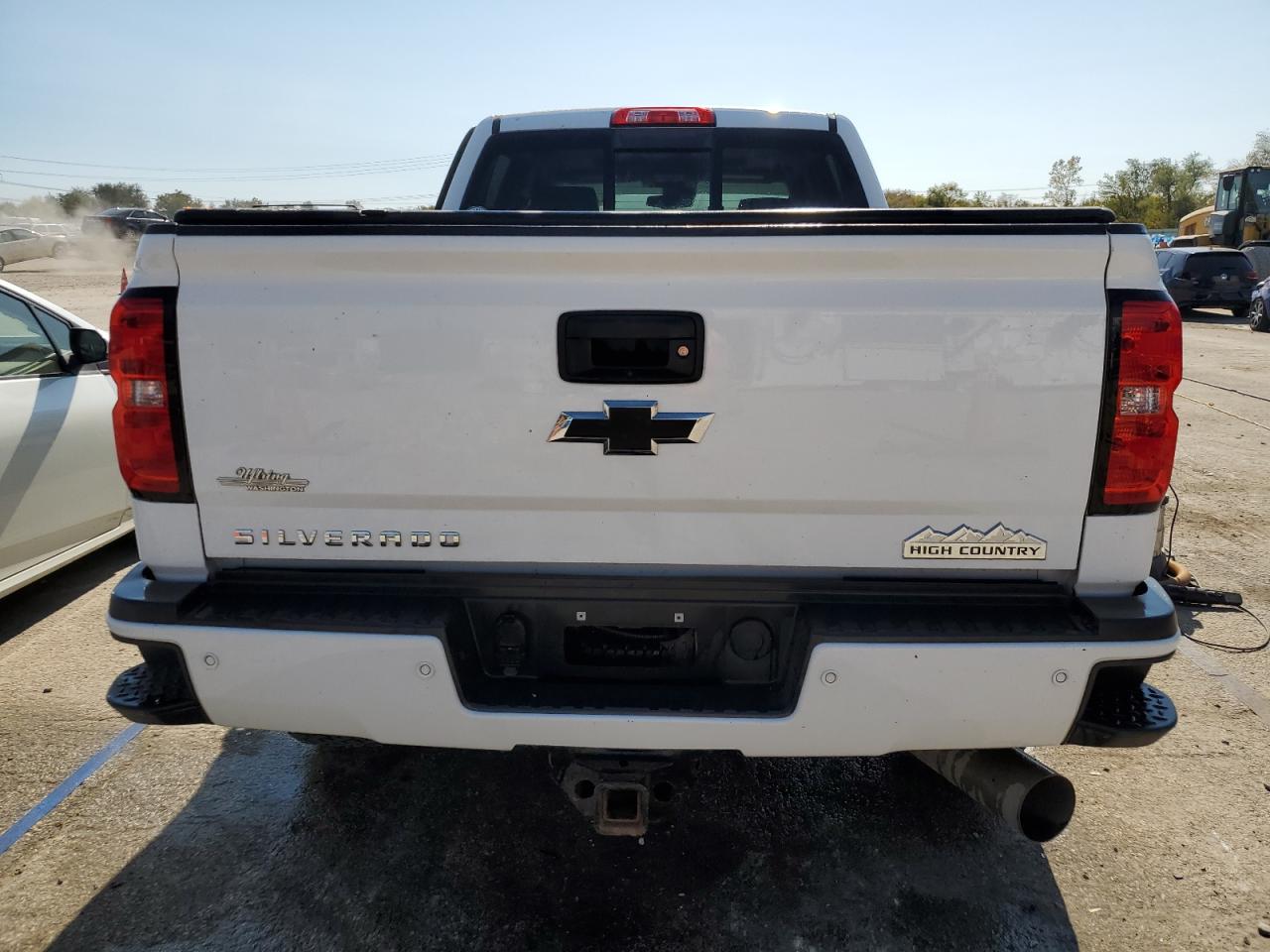 1GC1KXEY0JF225538 2018 Chevrolet Silverado K2500 High Country