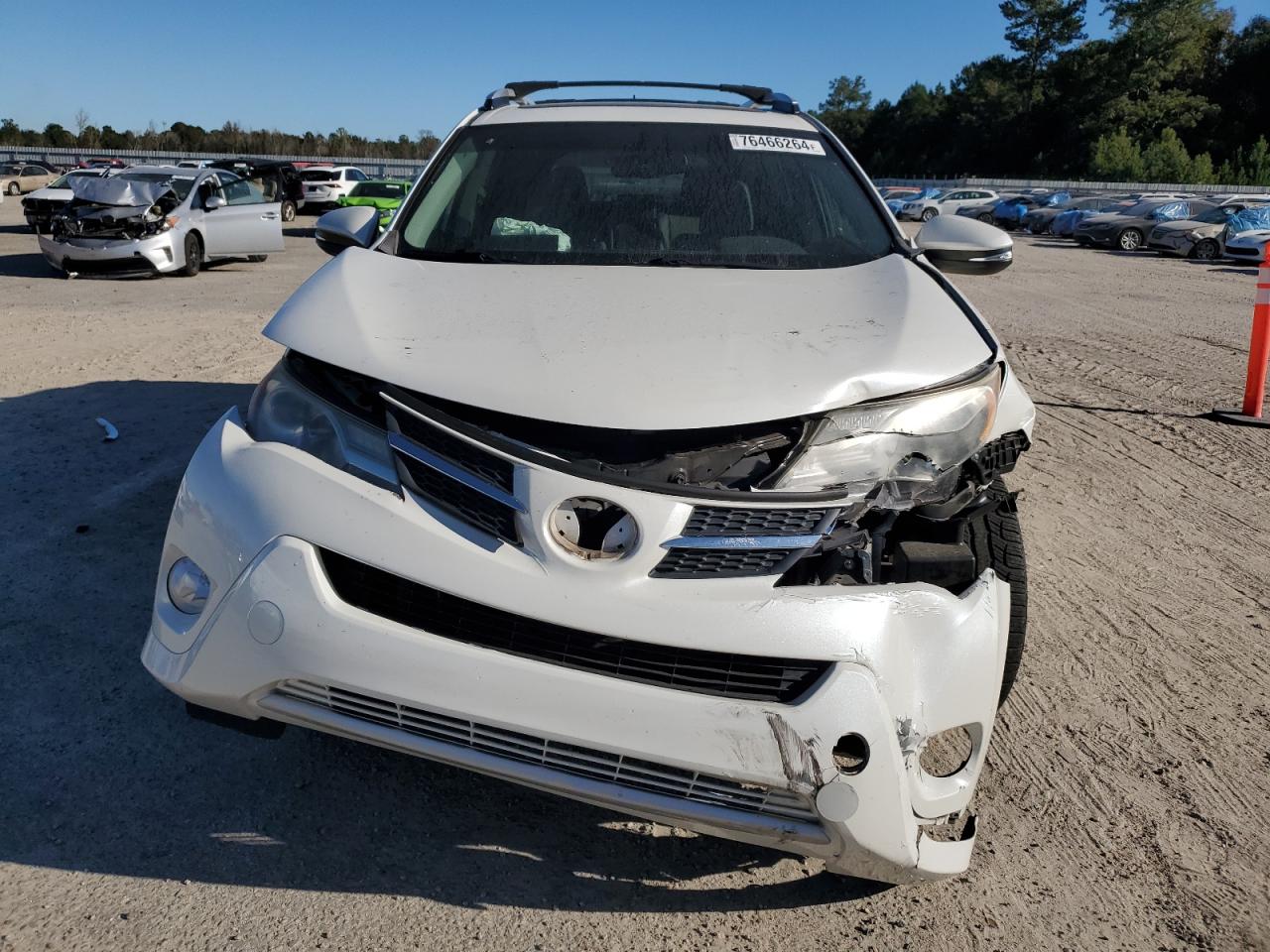 2014 Toyota RAV 4 - Image 5
