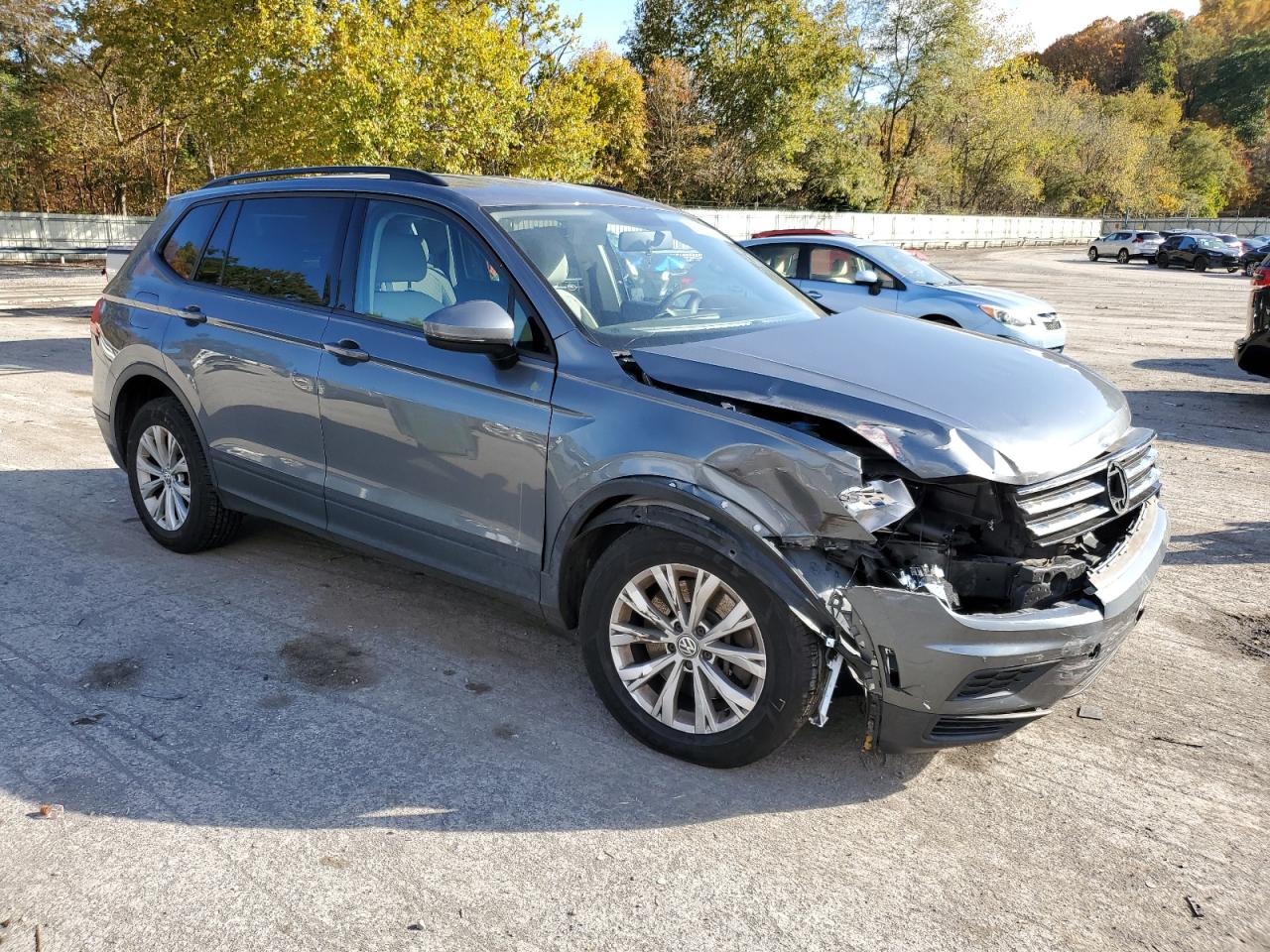2018 Volkswagen Tiguan - Image 4