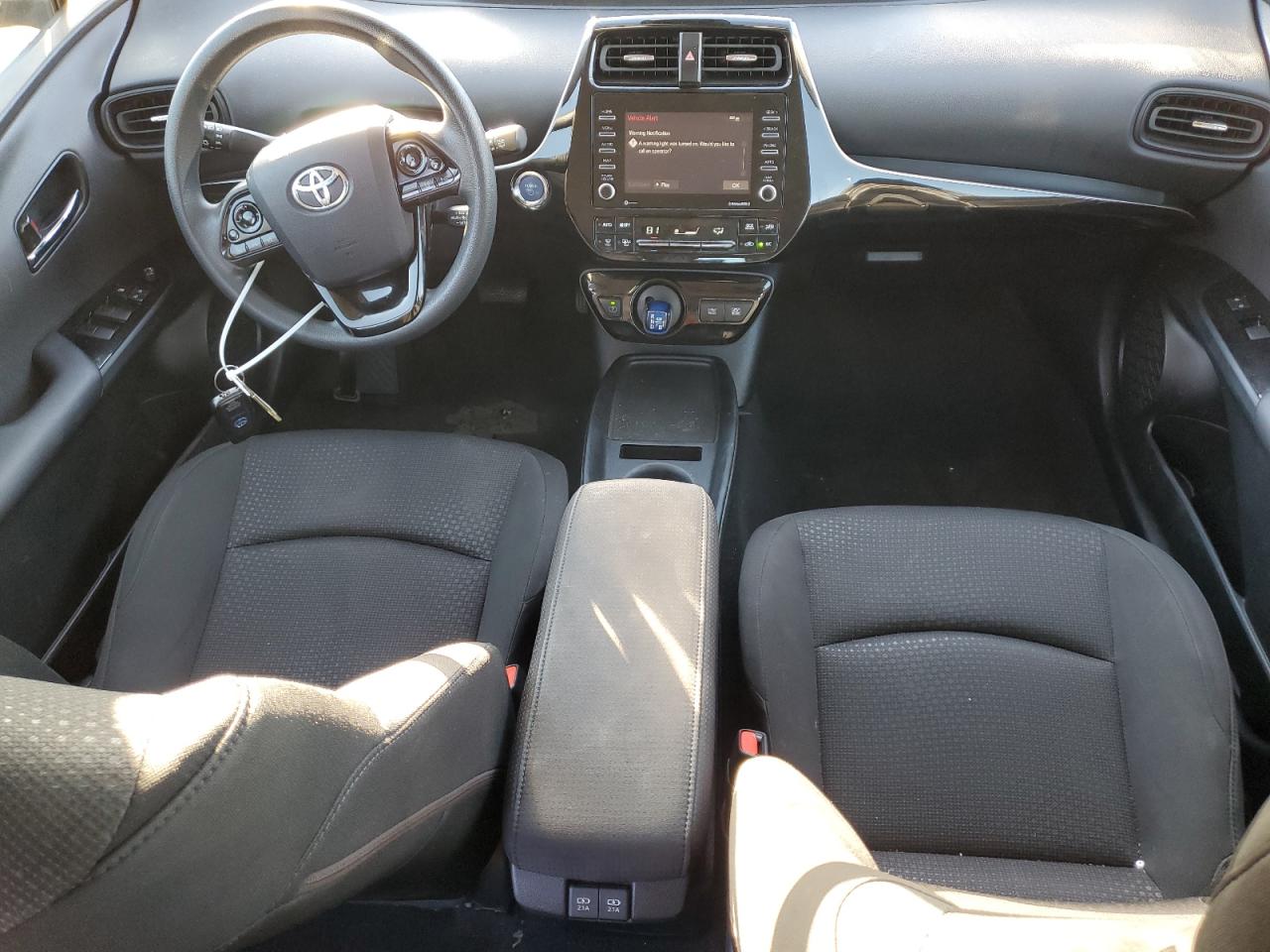 2022 Toyota Prius - Image 8