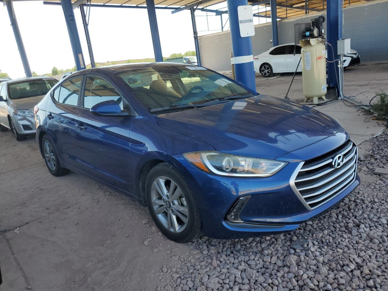 5NPD84LF2HH193963 2017 Hyundai Elantra Se