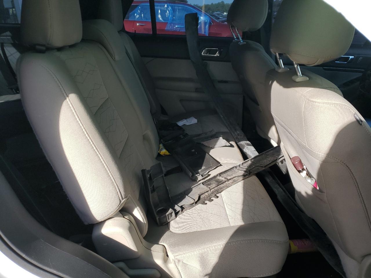 2013 Ford Explorer - Image 11
