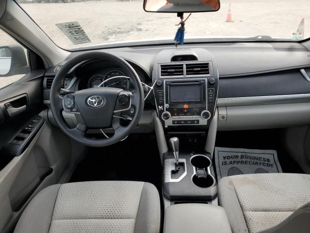  TOYOTA CAMRY 2014 Srebrny