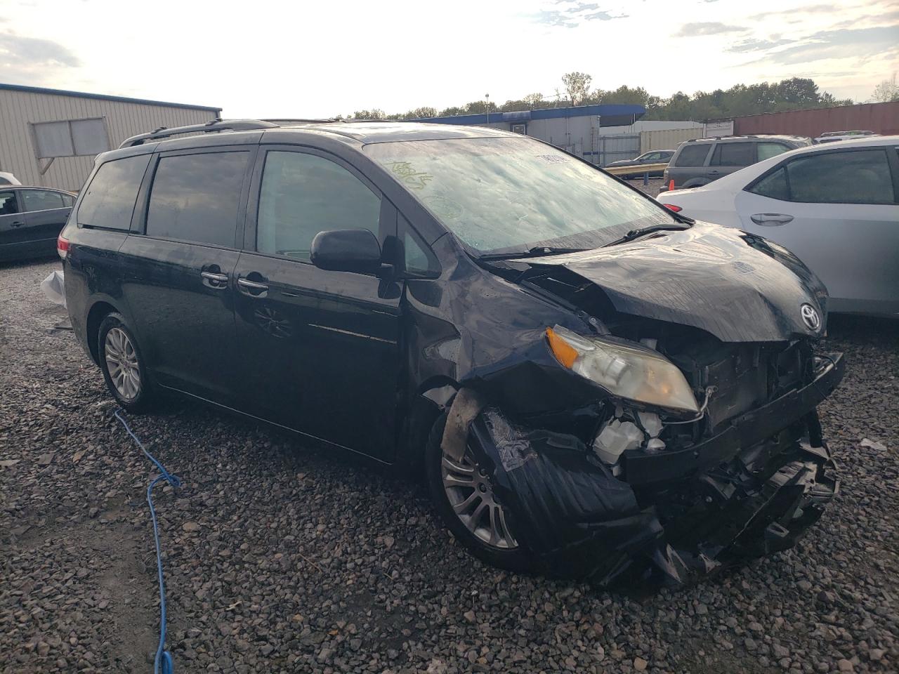 2014 Toyota Sienna - Image 4