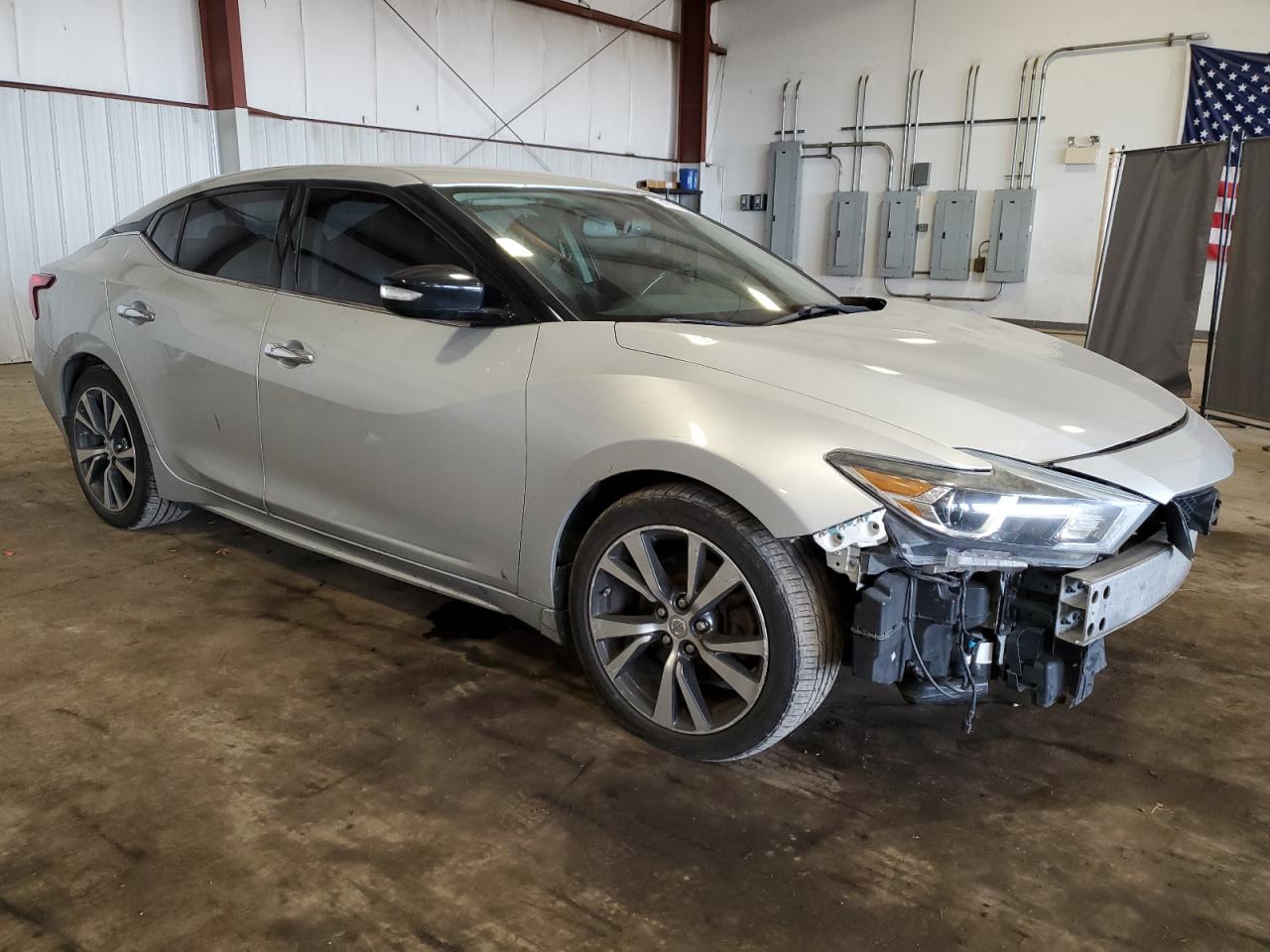 2017 Nissan Maxima - Image 4