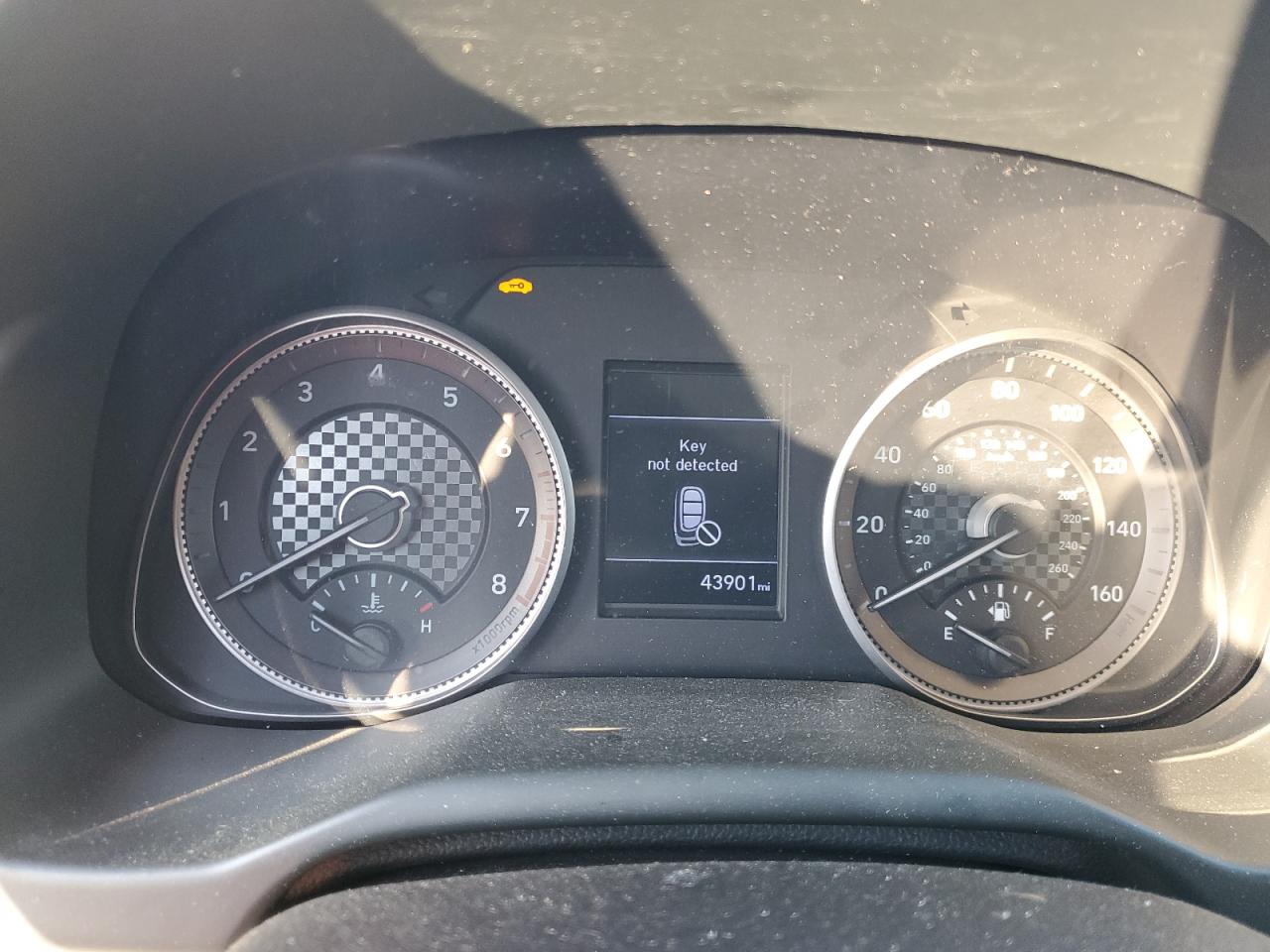 2020 Hyundai Elantra - Image 9
