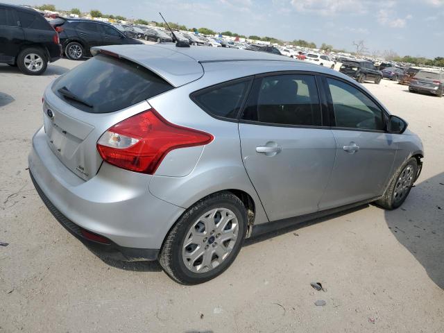  FORD FOCUS 2012 Серебристый