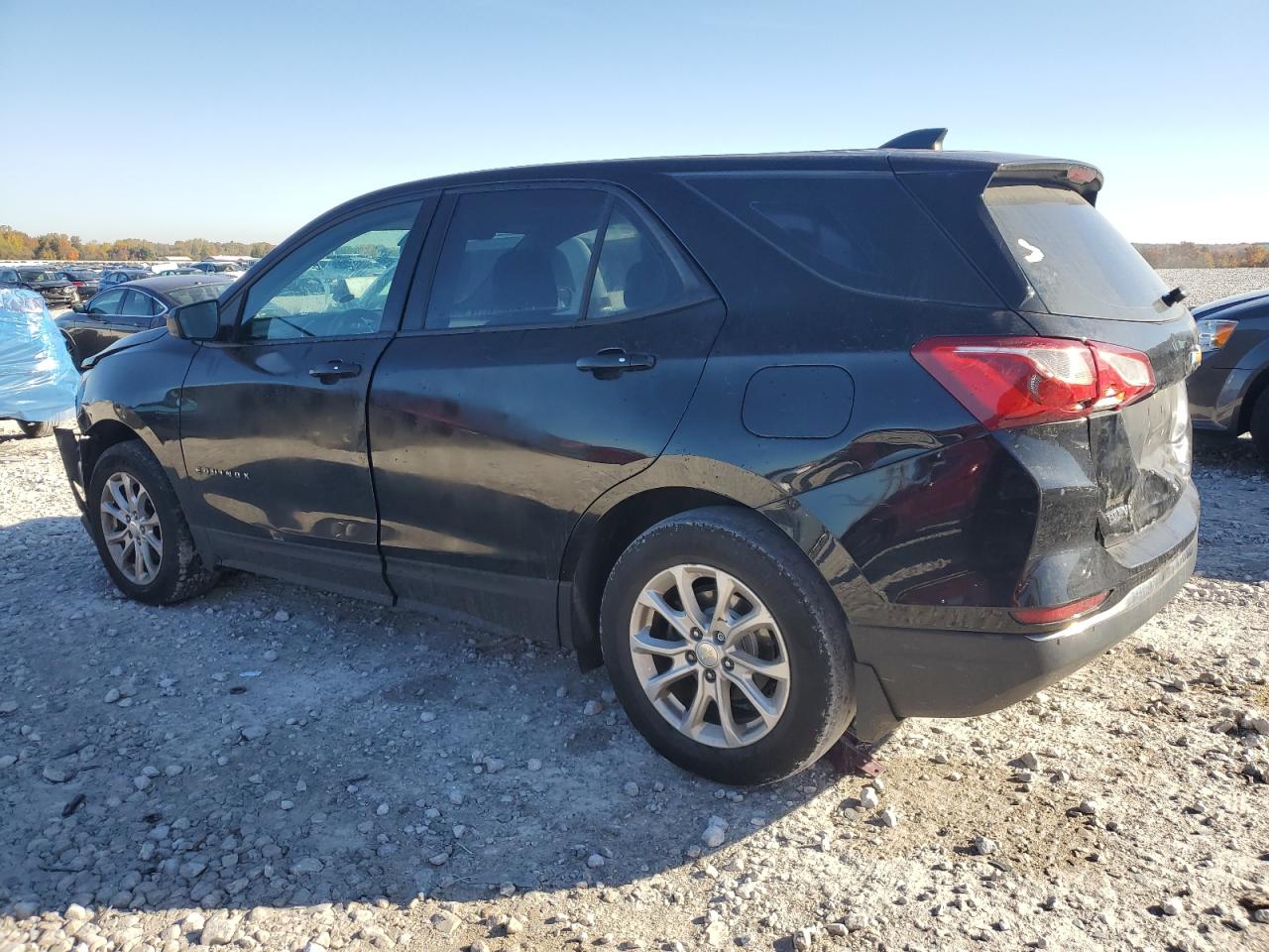 2018 Chevrolet Equinox - Image 2