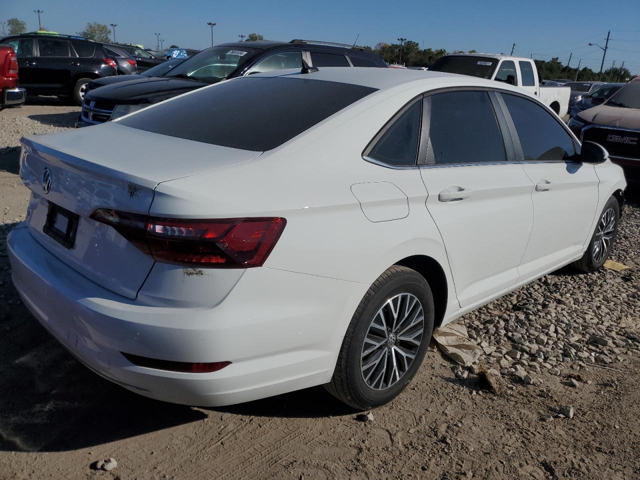 2021 Volkswagen Jetta - Image 3