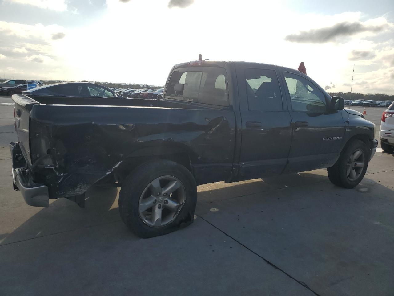 2007 Dodge RAM - Image 3