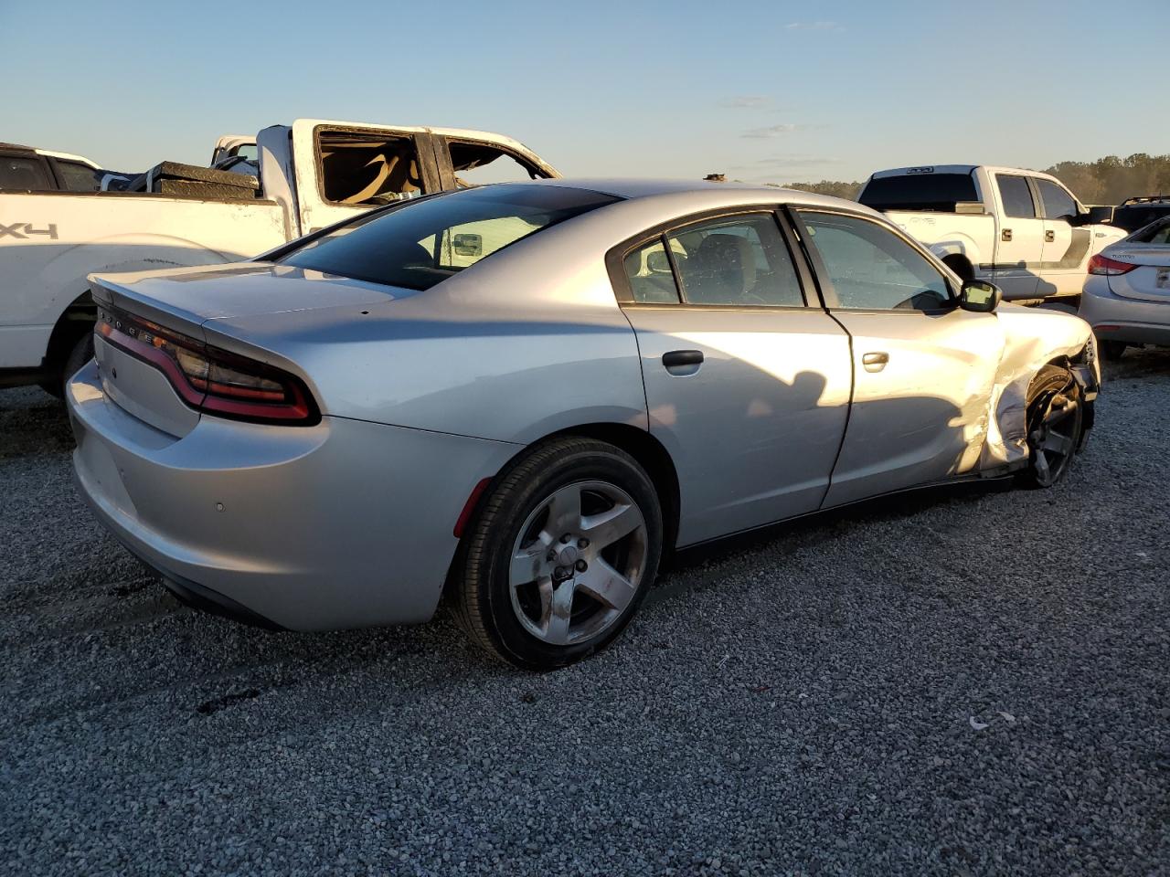 VIN 2C3CDXAT5HH642096 2017 DODGE CHARGER no.3