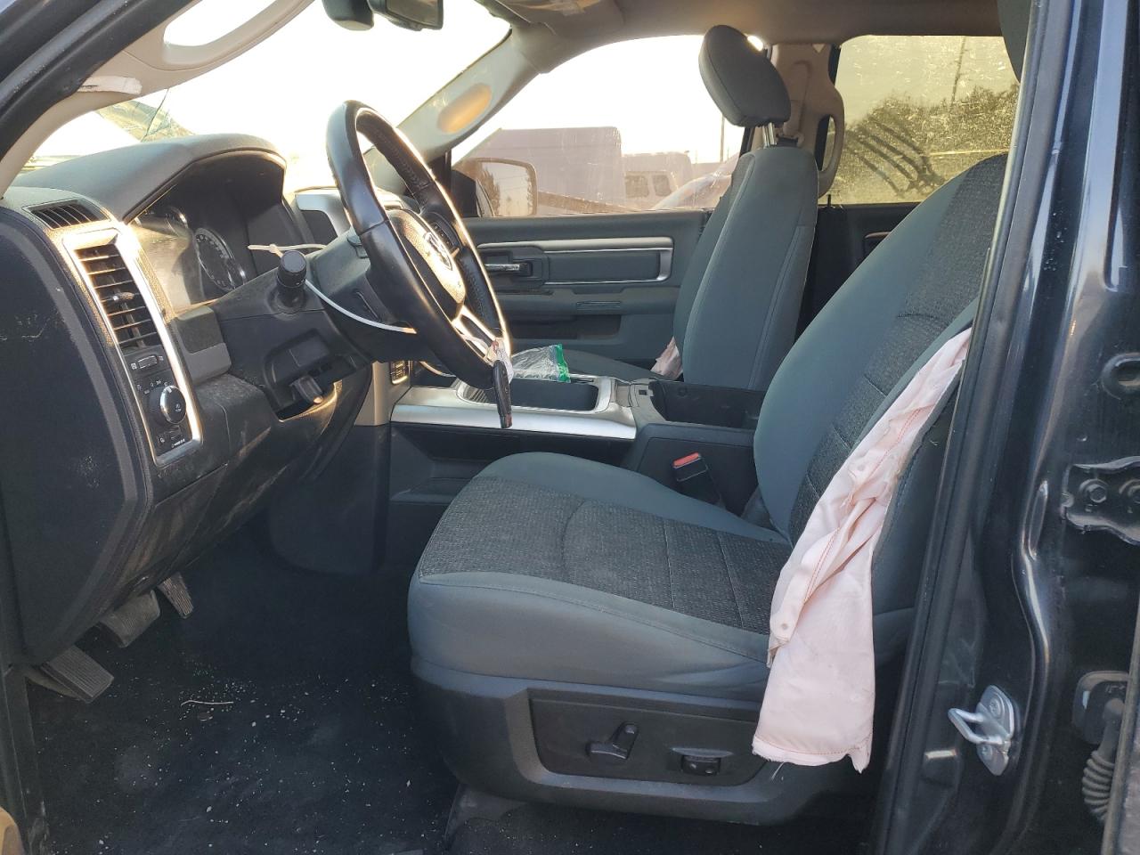 2018 RAM 1500 - Image 7