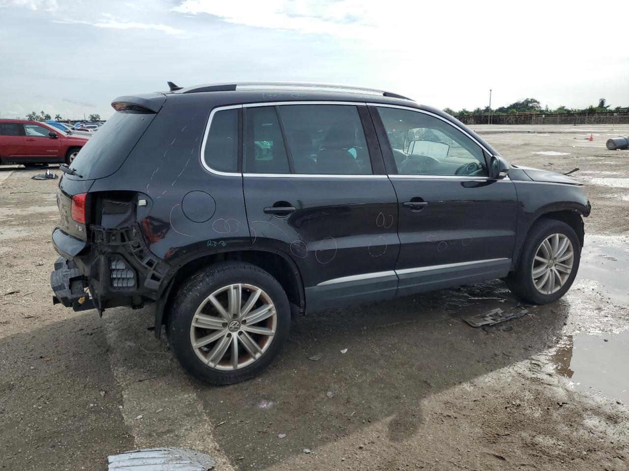 WVGBV7AX6GW582252 2016 Volkswagen Tiguan S