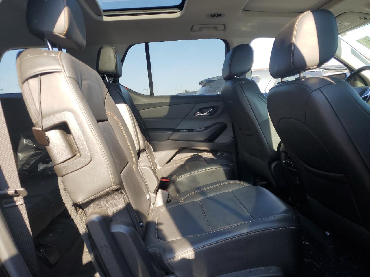 2020 Chevrolet Traverse - Image 11