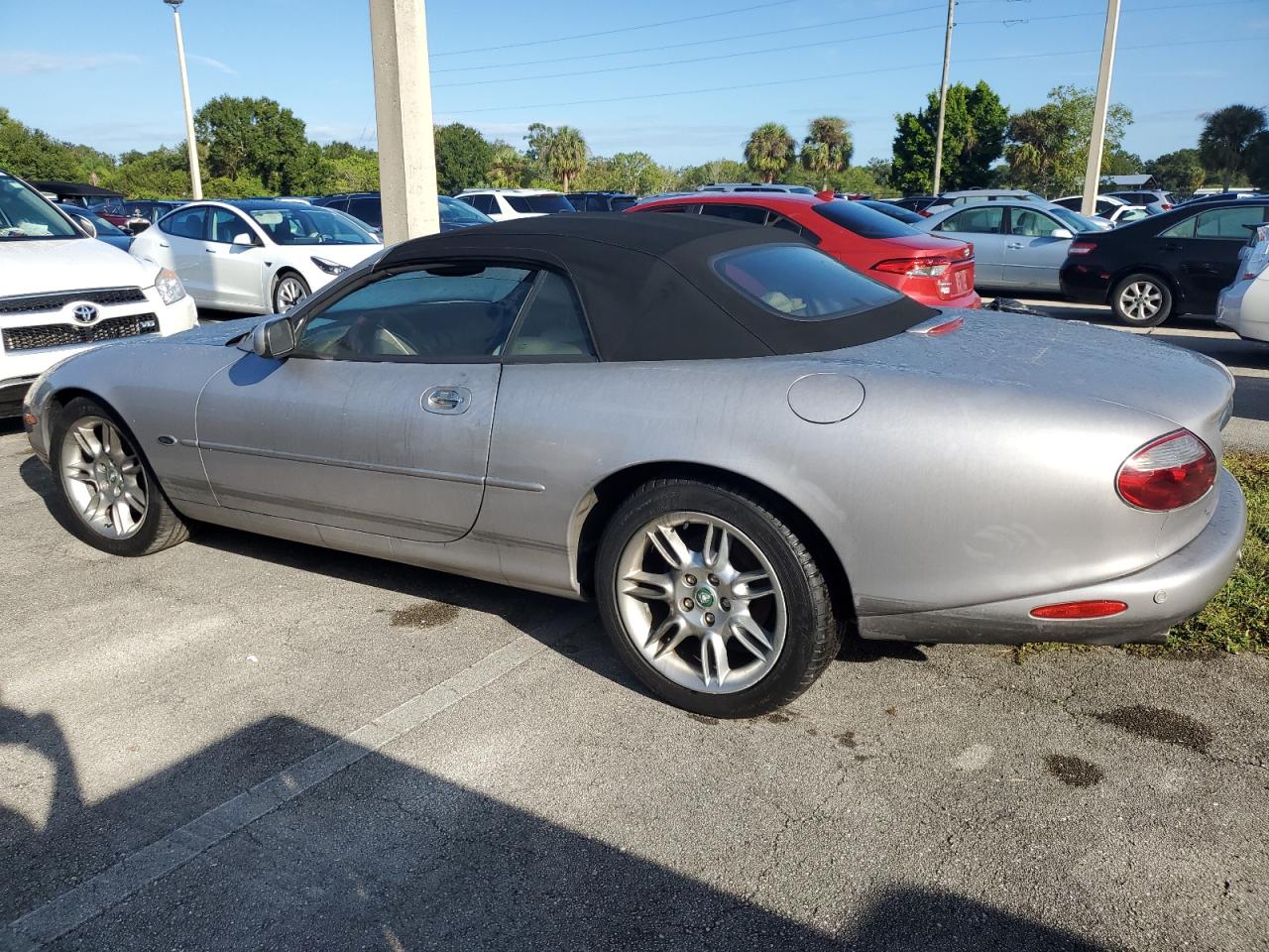 2001 Jaguar XK - Image 2