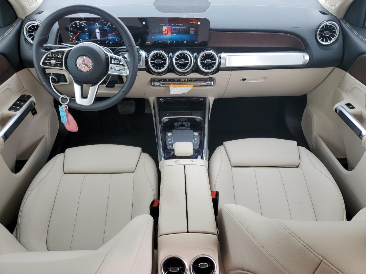 2023 Mercedes-Benz GLB - Image 8