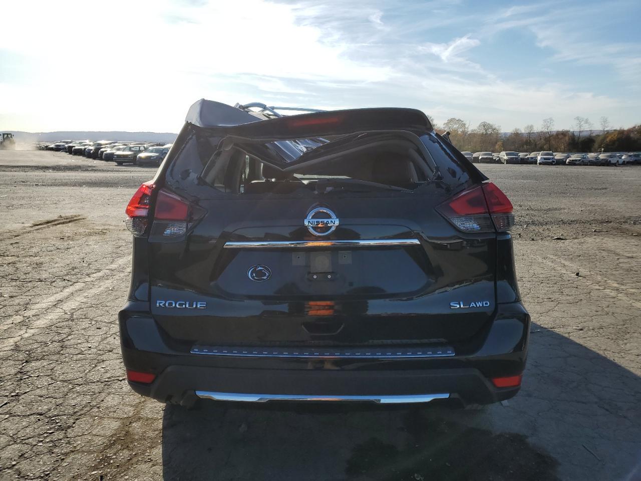 2018 Nissan Rogue S VIN: JN8AT2MV8JW329240 Lot: 78166194