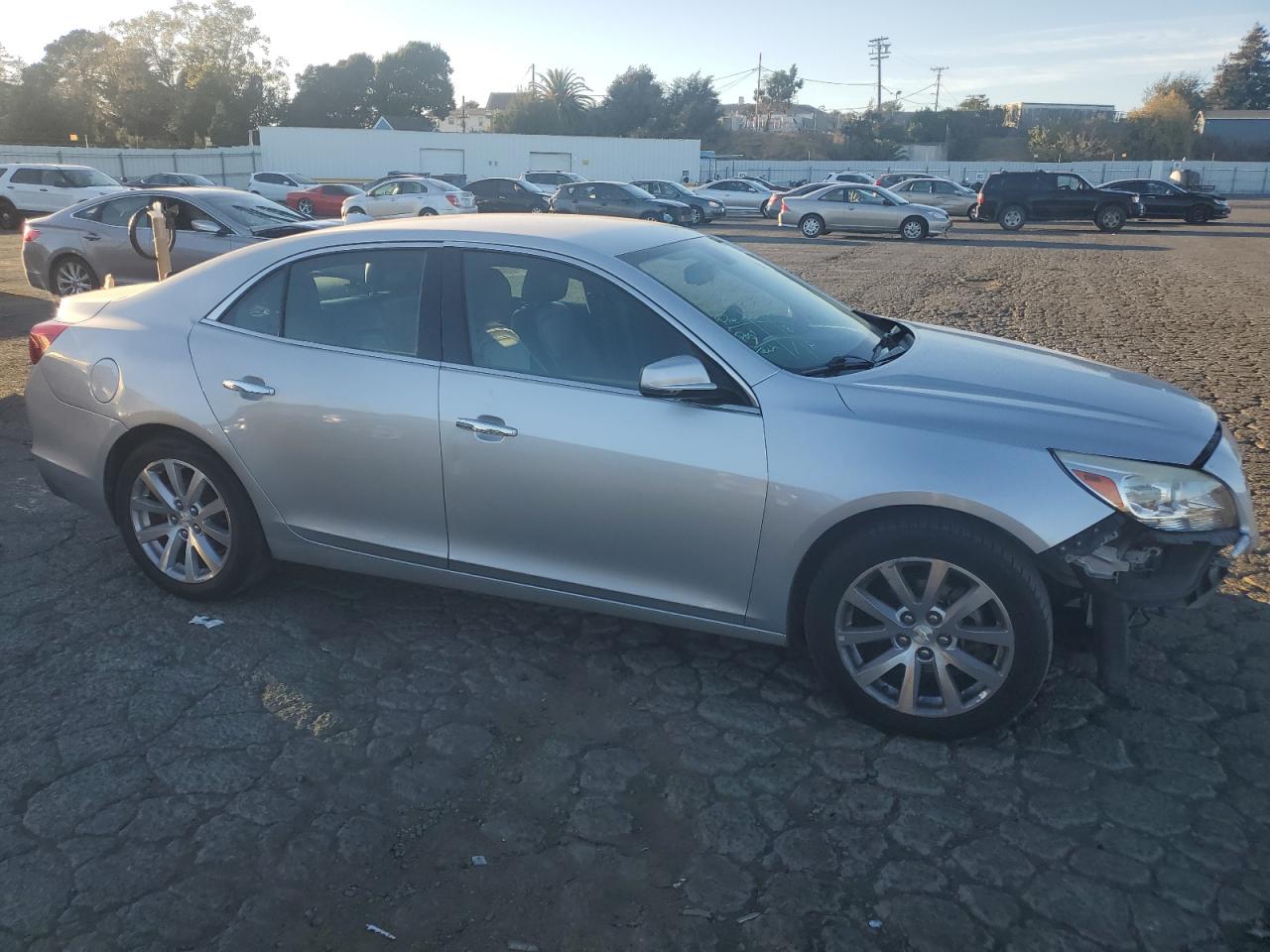 VIN 1G11H5SA5DF279246 2013 CHEVROLET MALIBU no.4