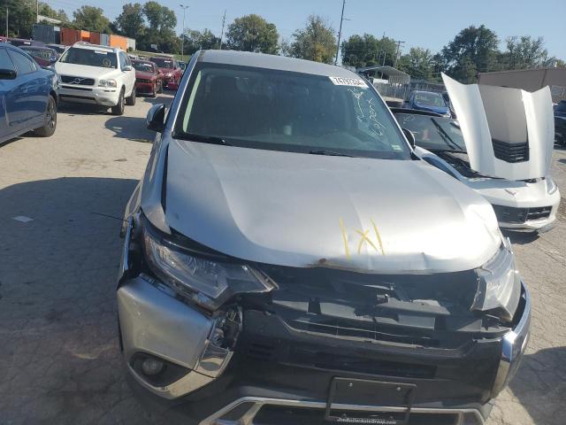  MITSUBISHI OUTLANDER 2019 Сріблястий