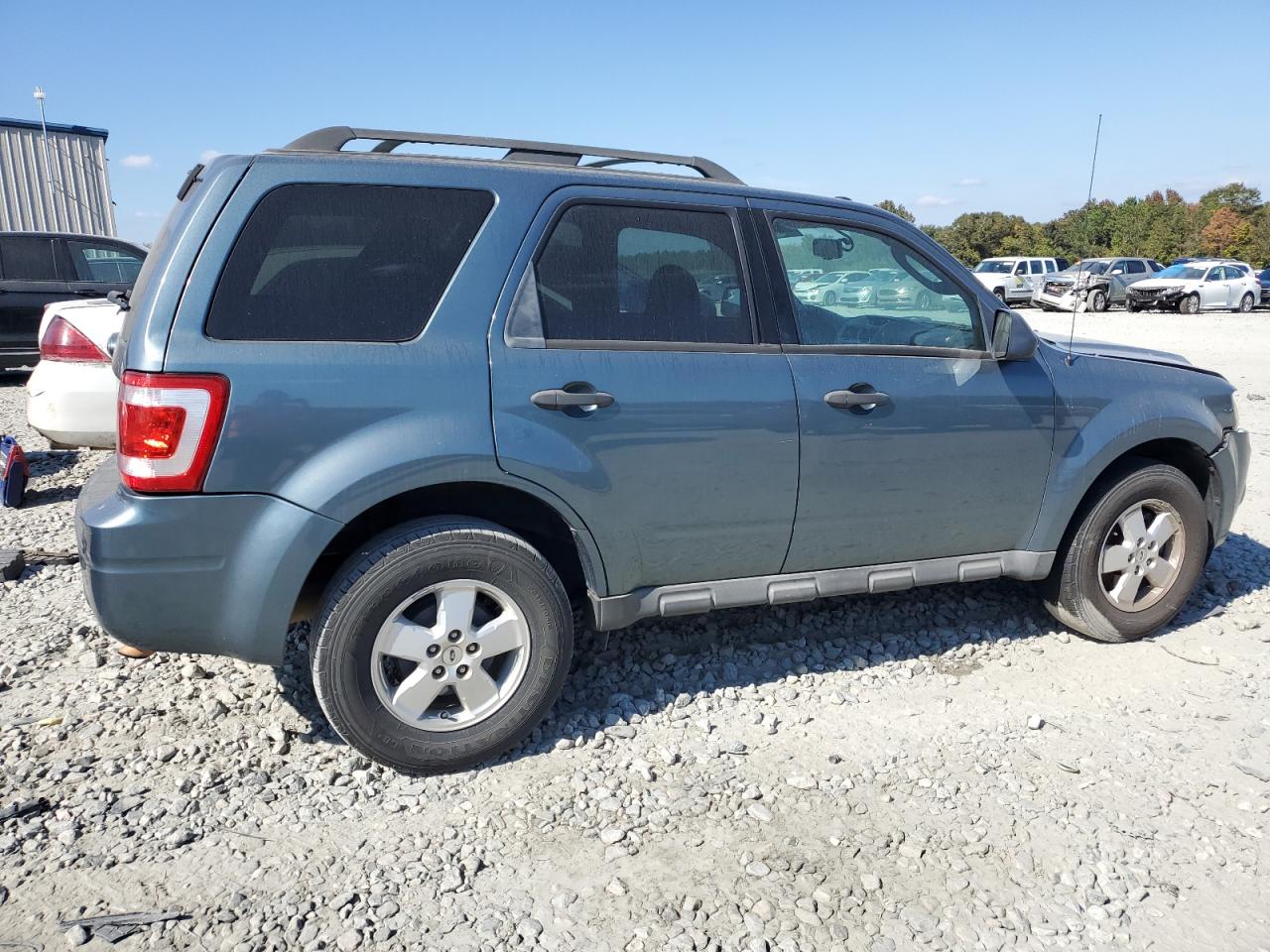2010 Ford Escape - Image 3