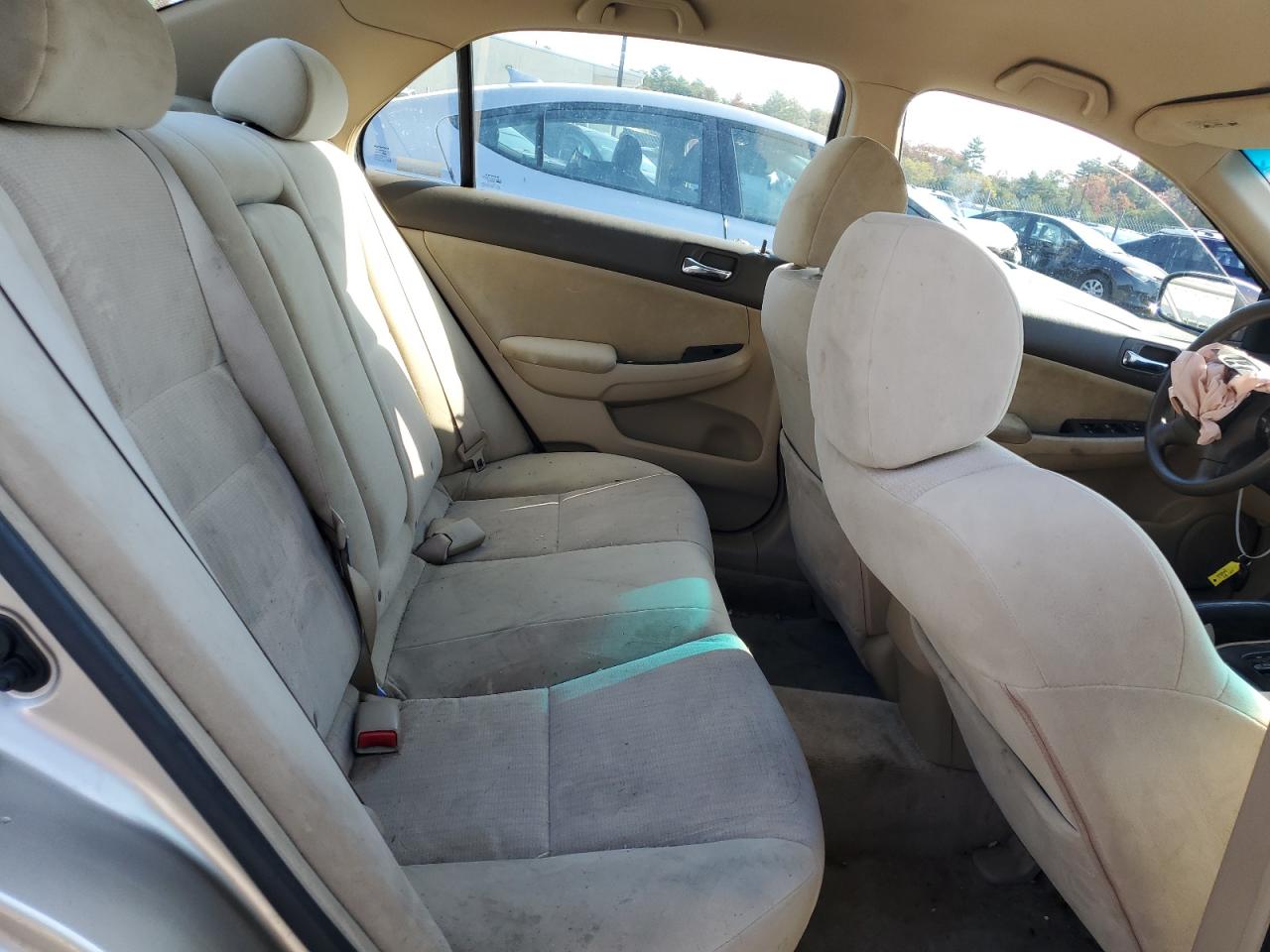 2004 Honda Accord - Image 10