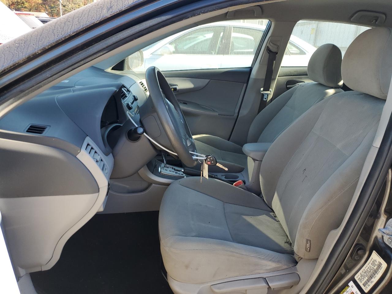 2010 Toyota Corolla Base VIN: 1NXBU4EE2AZ368002 Lot: 77144834