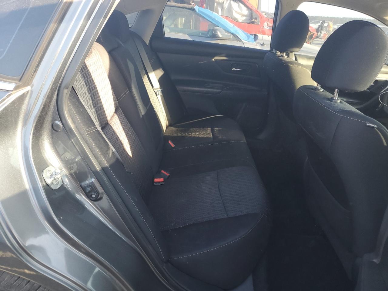 2016 Nissan Altima - Image 10
