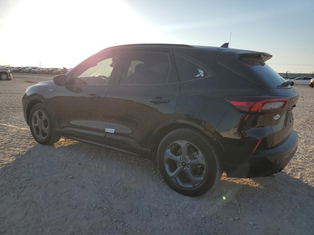 2023 Ford Escape - Image 2