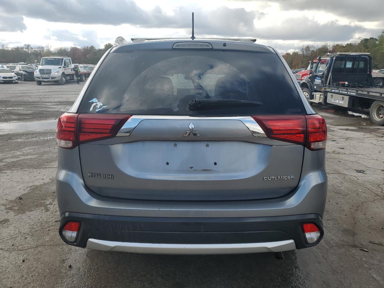 JA4AZ3A34GZ030395 2016 Mitsubishi Outlander Se