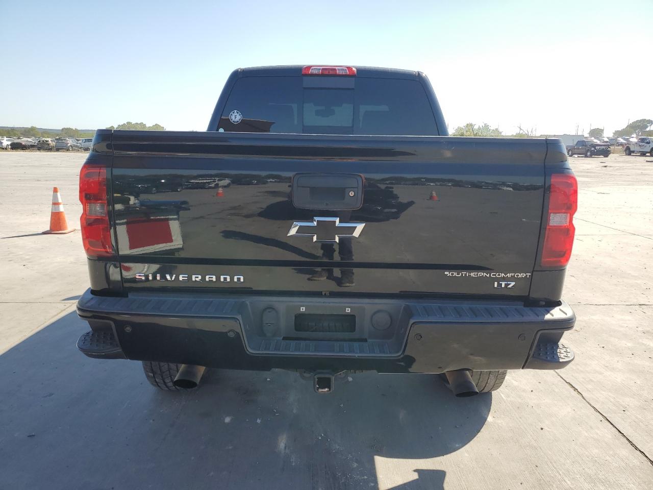 2014 Chevrolet Silverado - Image 6