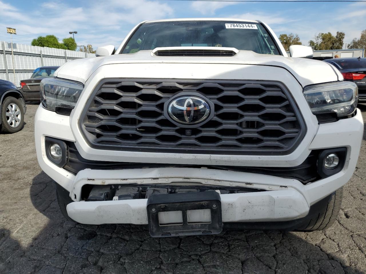 2020 Toyota Tacoma - Image 5
