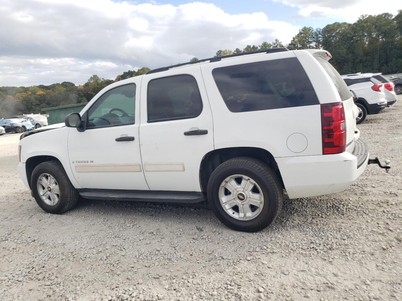 2009 Chevrolet Tahoe - Image 2