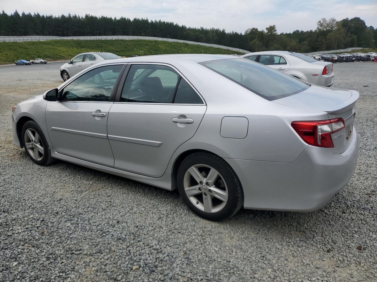 2013 Toyota Camry - Image 2