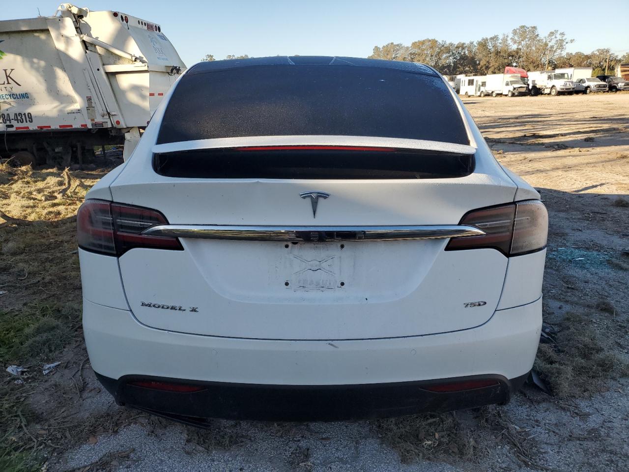 2018 Tesla Model X VIN: 5YJXCAE25JF088911 Lot: 77250944