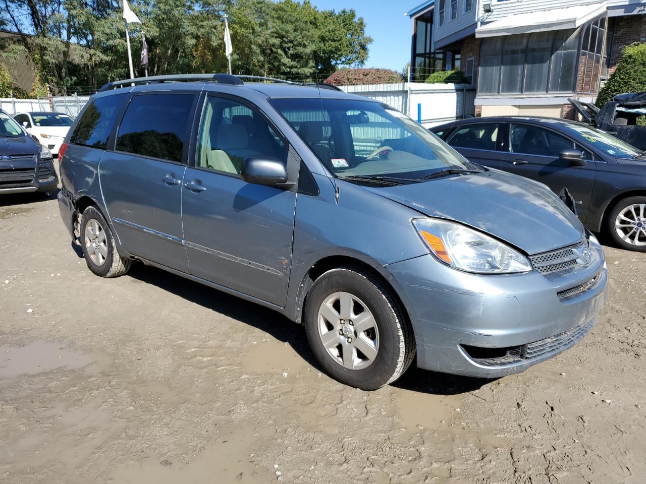 2004 Toyota Sienna - Image 4
