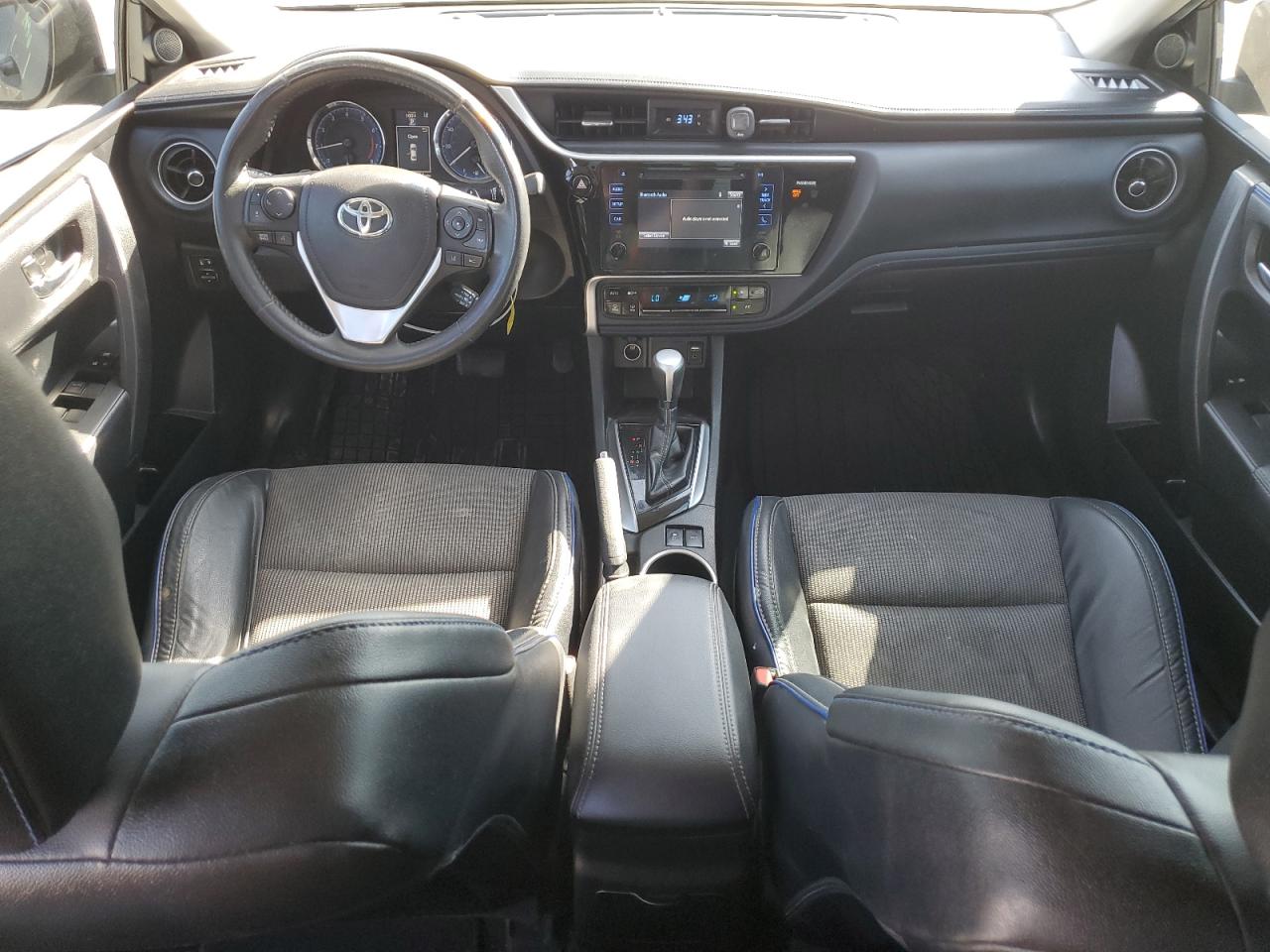 2017 Toyota Corolla - Image 8