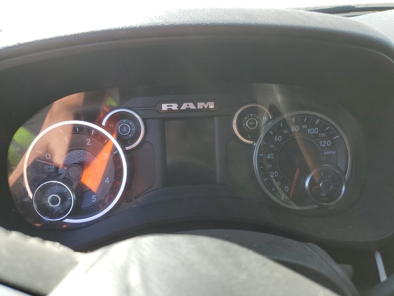 2020 RAM 3500 - Image 9