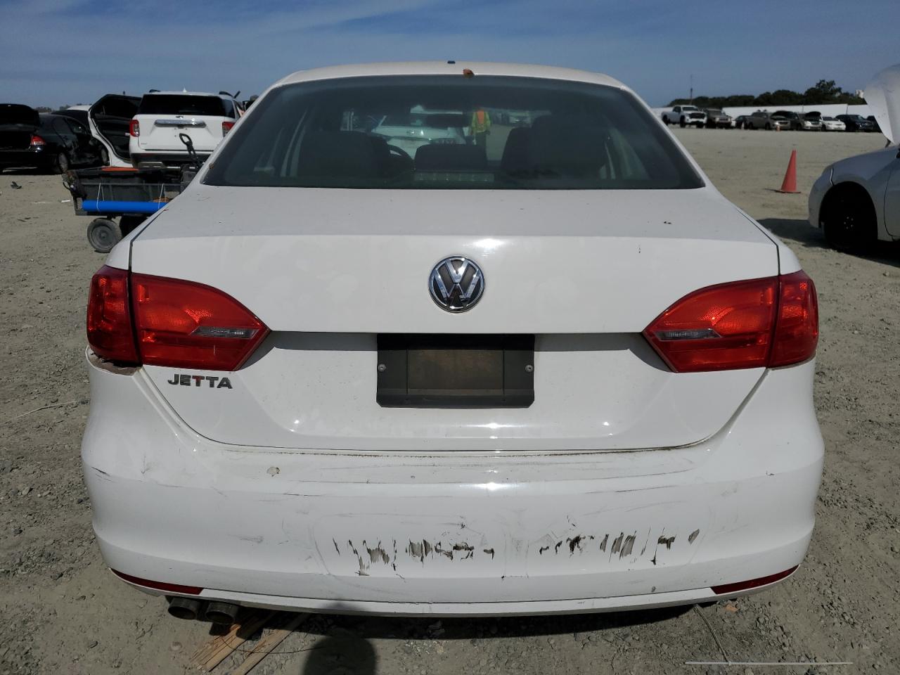 2013 Volkswagen Jetta Base VIN: 3VW2K7AJXDM364154 Lot: 75046064