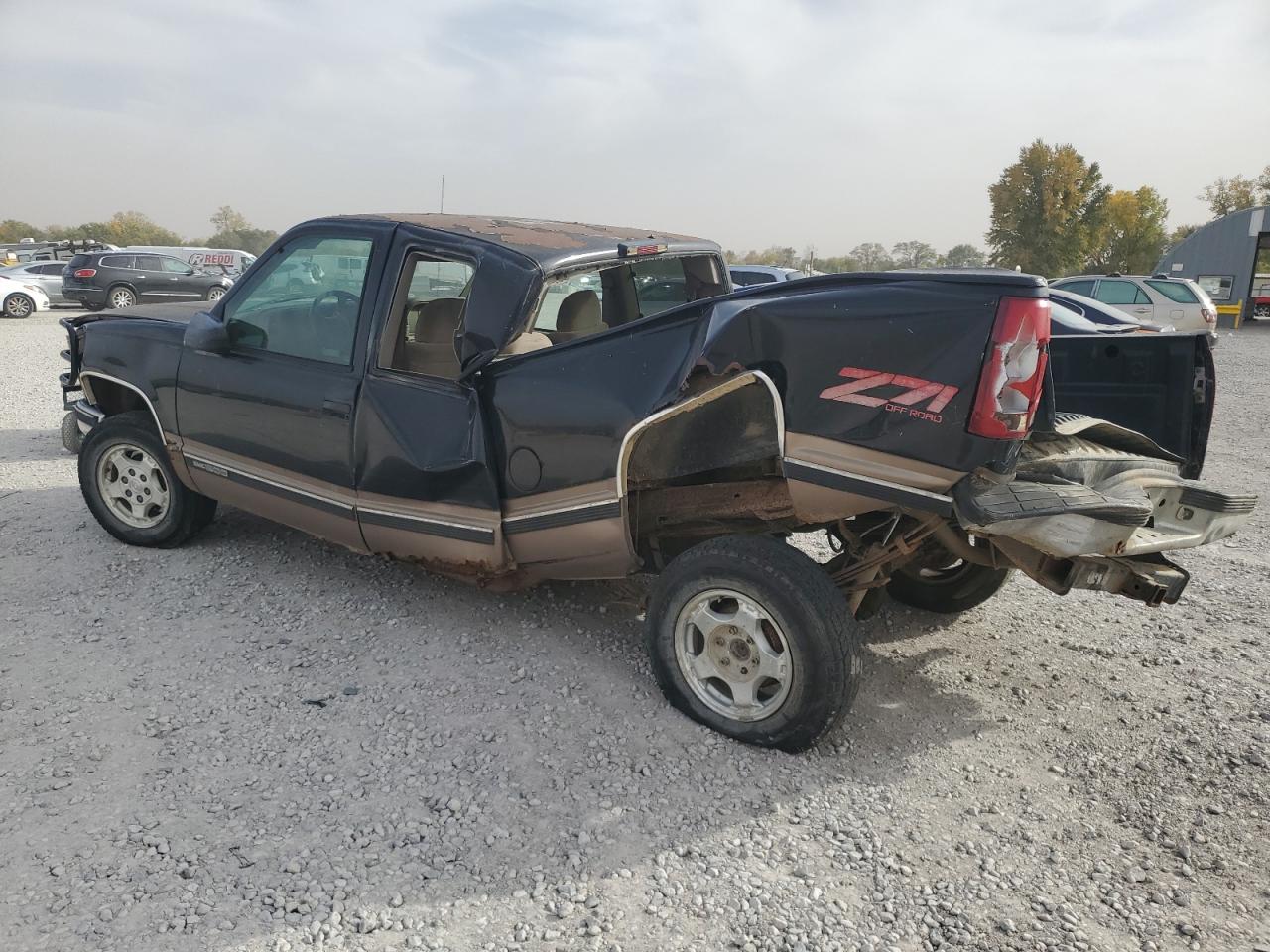 1998 GMC Sierra - Image 2
