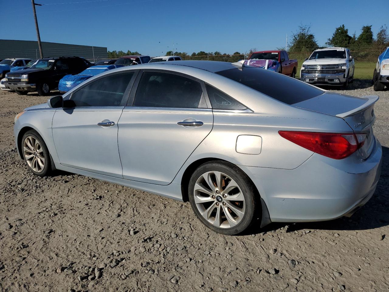 2013 Hyundai Sonata - Image 2
