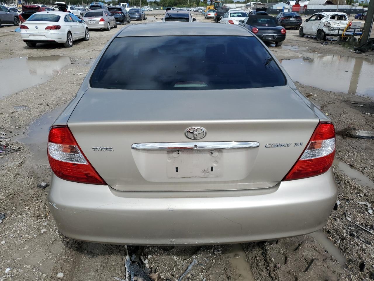 2003 Toyota Camry Le VIN: 4T1BE32K23U243117 Lot: 76806964